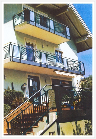 Geländer an Treppe und Balkon